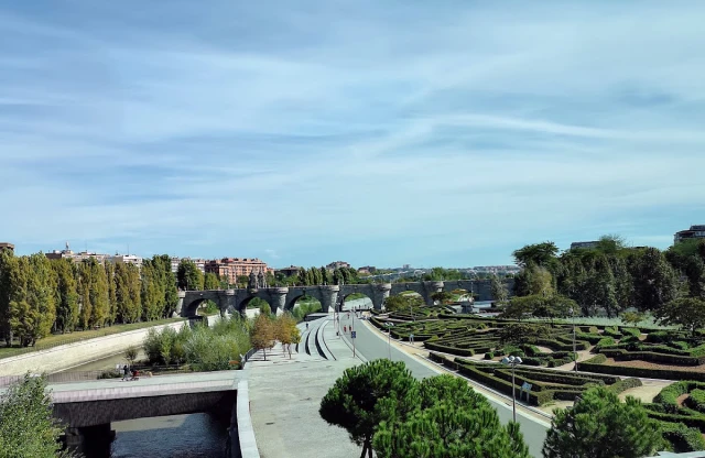 Madrid Río — parque lineal en Madrid