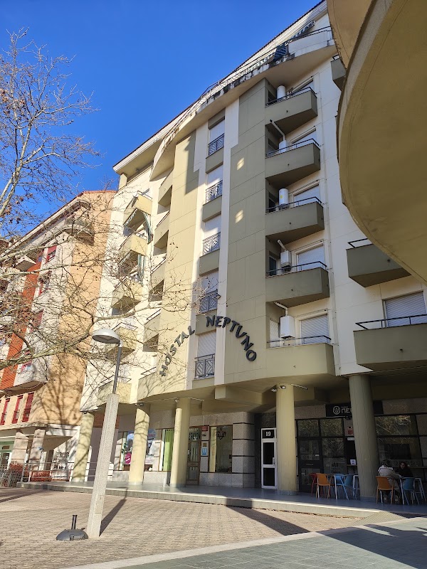 Hostal Neptuno Cáceres en Cáceres