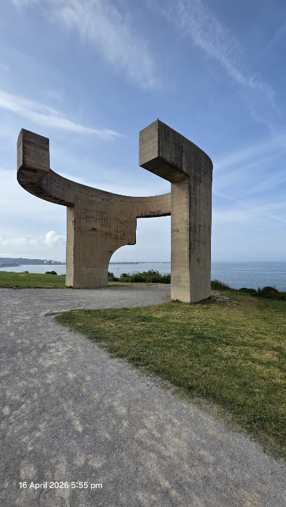 Zona canina de Cerro de Santa Catalina en Gijón