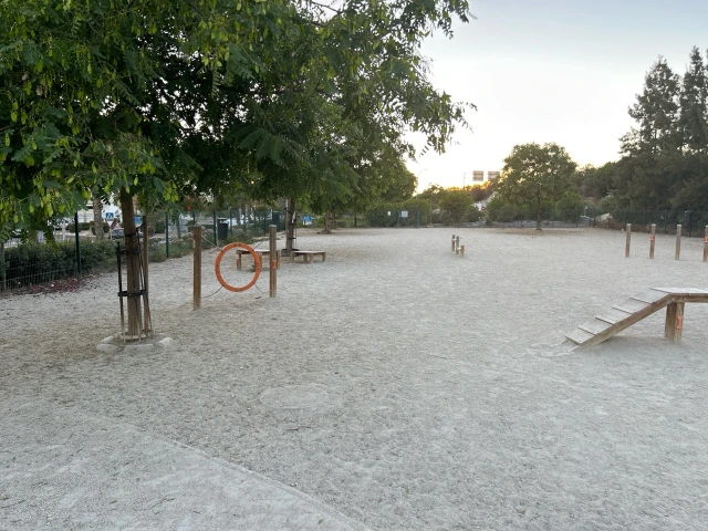 Parque canino Cortijo Alto en Málaga