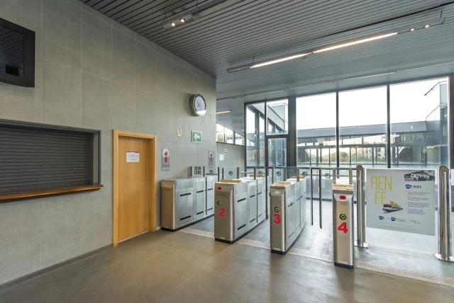 Estación de tren Intxaurrondo en San Sebastián