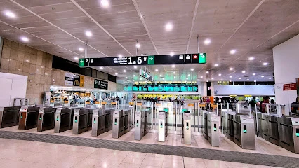 Metro Sants Estació (L3 y L5) en Barcelona