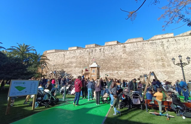 Parque Canino Jardín Glacis en Cádiz