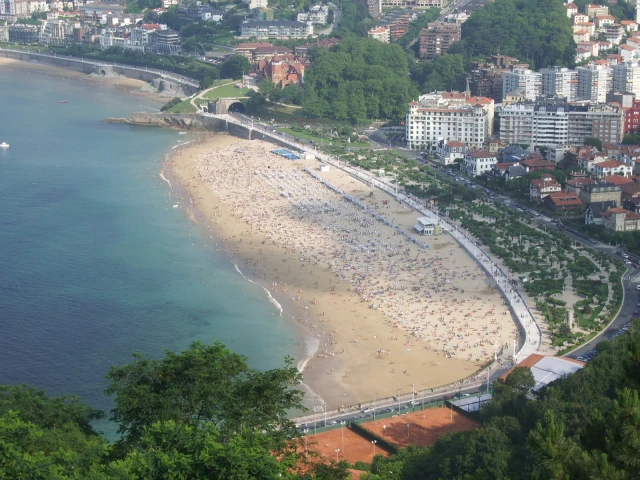 Playa de Ondarreta en San Sebastián